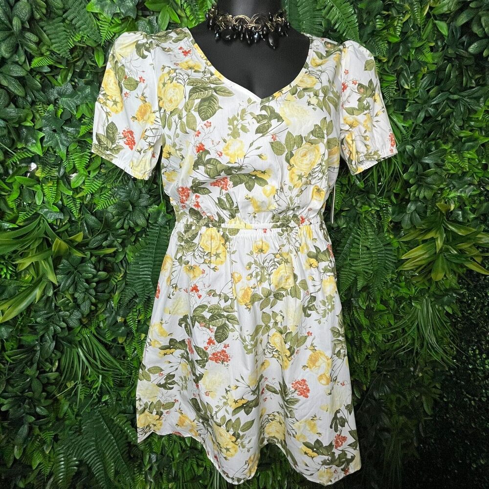 CHLOE + RENE Dress Women‎ Large White Flared V Neckline Floral Design NWT  0648